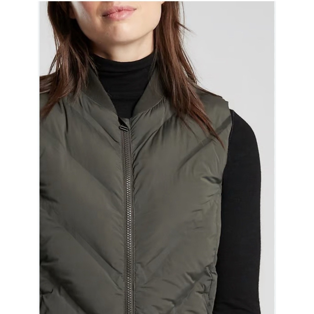 Athleta Inlet Vest Arbor Olive Green Size M water repellent fill goose down‎ - Picture 3 of 9